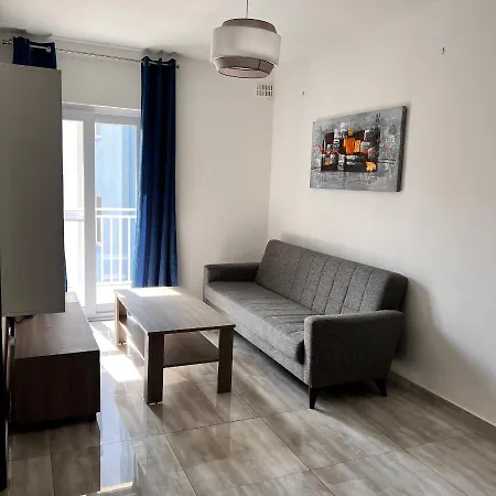 F3 1, Private Double With Private Bathroom And Balcony *