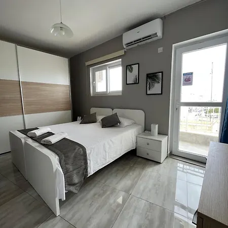 F3 1, Private Double With Private Bathroom And Balcony Homestay Msida