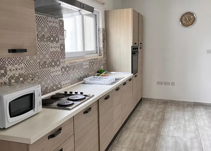 F3 1, Private Double With Private Bathroom And Balcony