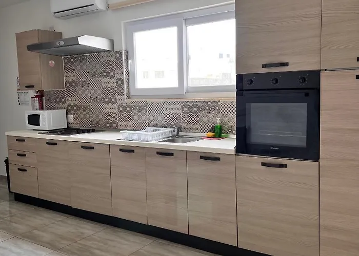 Pansiyon F3 1, Private Double With Private Bathroom And Balcony *