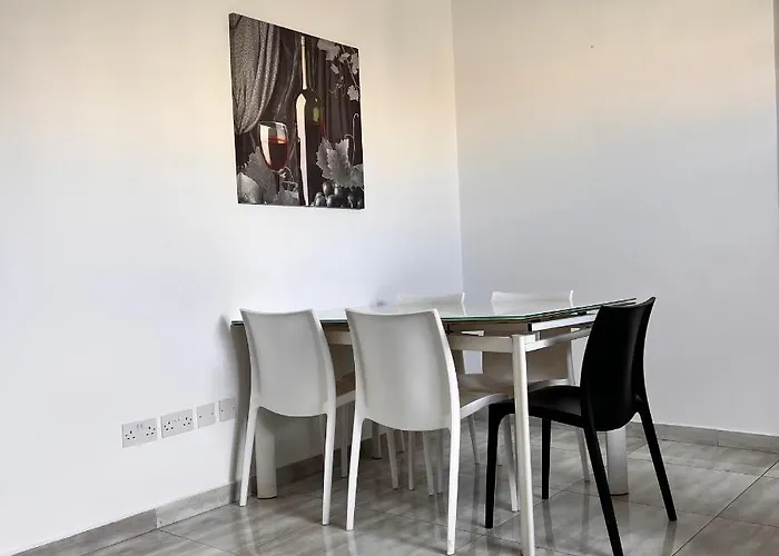 Pansiyon F3 1, Private Double With Private Bathroom And Balcony *